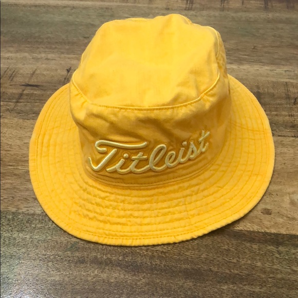 titleist bucket hat yellow